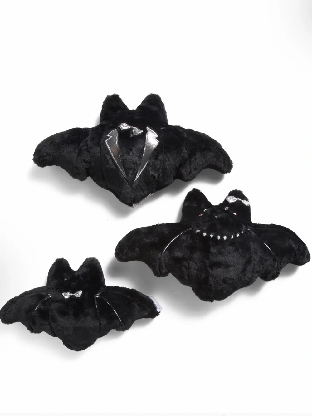 NWT CUPCAKES & CASHMERE 3pk Bat Family Halloween Pillows